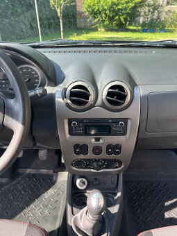 Dacia Duster 1,5 dCI 81kw 4x4 - 9