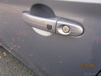 Ford Mondeo 1,6  benzín 118Kw - 9