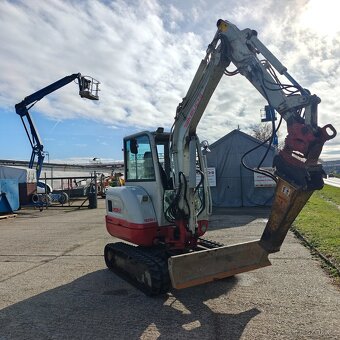 Minirypadlo TAKEUCHI TB235-2 – NOVÉ PÁSY + bourací kladivo - 9