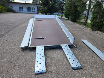 Sklopka Temared, ALU bočnice, 406x204cm, 2700kg, nájezdy - 9