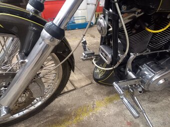 Harley Davidson stavba - 9