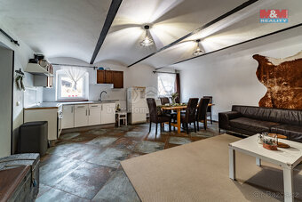 Prodej rodinného domu, 414 m², Kostelec - 9