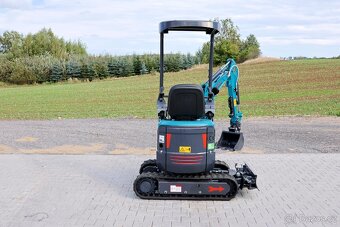 minirypadlo, minibagr, bagr, motor kubota - 9
