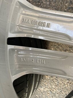 Vw R-line Alu r18,Kansas 235/40 18,letni pneu - 9