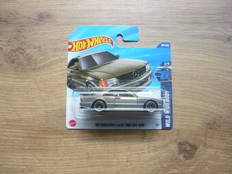 AUTÍČKA HOT WHEELS - 9