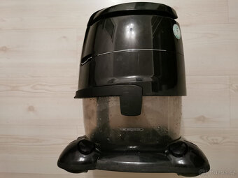 Vodní vysavač HYLA EST + elektrický kartáč VENTUS + sada NIM - 9