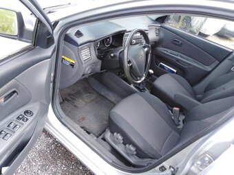 KIA RIO 1,4-16V BENZIN 71 KW, RV 2007 - 9