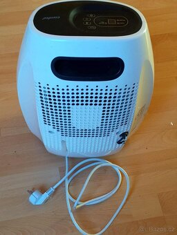 interierový či venkovní stůl kovová konstrukce,regálky atd, - 9