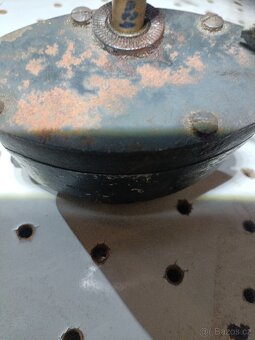 Avog motůrek stěračů - 9