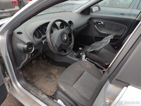 Seat Ibiza 2006 1,4 16V 55kW BKY - DILY z auta - 9