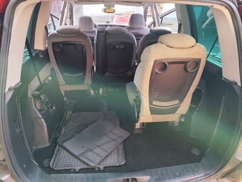 Citroen C8  2.0hdi - 9