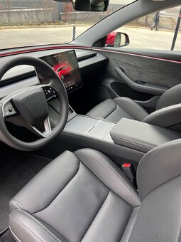 Tesla Model 3 PERFORMANCE 06/2024 Super Red - 9