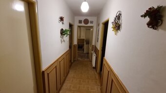 Prodáme rodinný dům na Horní Bečvě - 9