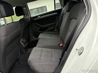 Volkswagen Passat b8 2 Tdi dsg m.r.2021 Matrix led kamera - 9