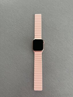 Apple Watch Series 6 40mm Zlatý hliník - 9
