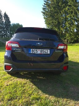 Subaru Outback 2.5i - 9
