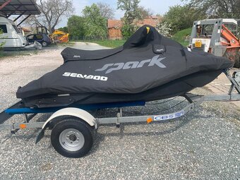 Sea-Doo Spark 90hp VTS mnoho doplňků - 9