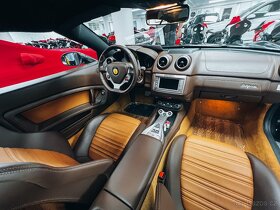 Ferrari California 1 MAJITEL TOP STAV - 9