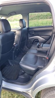 Mitsubishi Outlander II 2.0 DI-D 4x4 - 9
