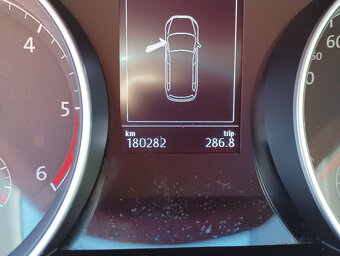 VW Golf 1.6 TDi 85kW BMT variant DSG -automat - 9