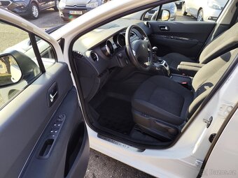 Peugeot 5008. 2.0HDI.110kw.R.V.4/2016.Panorama.7míst - 9
