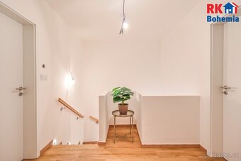 Prodej rodinného domu 5+kk s garáží, parkovacím stáním a zah - 9