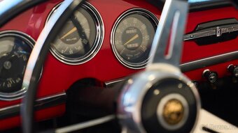 Alfa Romeo Giulia Spider 1600 - 9