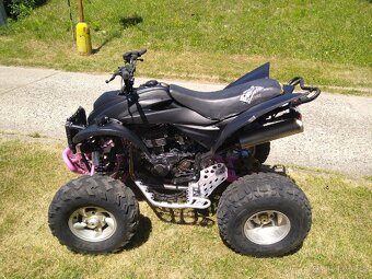 Čtyřkolka s motorem Kawasaki GPZ500 - 9