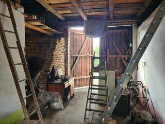 Prodej RD 3+1 a stavební pozemek v obci Louka - 9