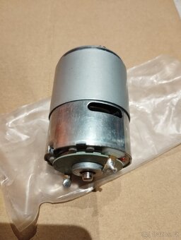 Motory do modelů - 9