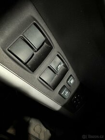 Mitsubishi Outlander 4x4, 7 míst, 2012 - 9
