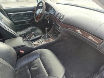 BMW 5 E39 Touring - 9