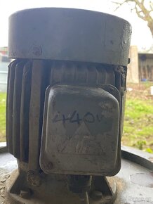 Nějaký stroj za málo peněz - 9