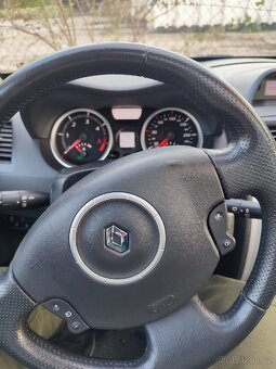 Renault Megane 1.majitel 1.5dci panorama 2008
- 9