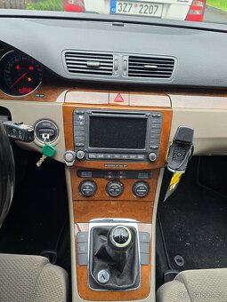 VW Passat b6 4x4 2.0 tdi 103kw - 9