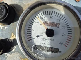 AVANT 635 KOLOVÝ NAKLADAČ - 9