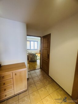 Pronájem zařízeného bytu 2+1 v Hradci Králové – Puškinova, 6 - 9