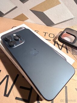 Apple iPhone 15 pro max 1TB - 9