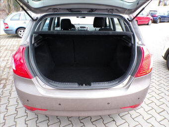 Kia Cee´d 1,4 i16V KLIMATIZACE - 9
