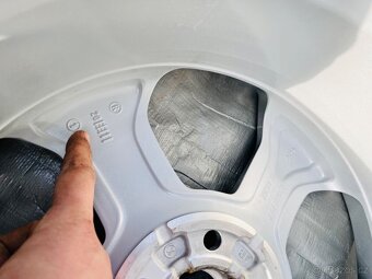 5x108 R17 originál disky Ford Kuga 2020 + senzor - ET 50 - 9