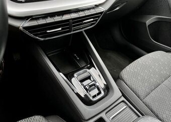 Škoda Octavia automat nafta 110 kw 2022 - 9