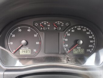 VW Polo 1.4 i - 9
