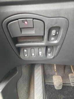 RENAULT ESPACE IV DIESEL 2DCI PANORAMA R.V.11.2010 - 9