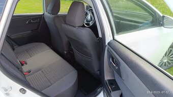 Toyota Auris 1.4 D-4D 66kw Active Touring Sport r.v.2018/5 - 9