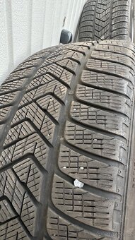 Enyaq / Elroq zimní sada dvojrozměrné 235/55 255/50 R19 - 9