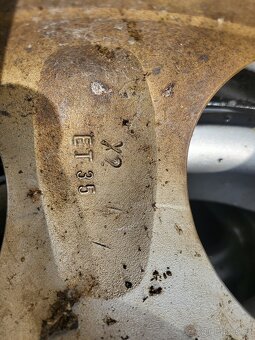 AL kola 15", 4x100, ET35, ○diry 60,1mm, pěkný stav - 9