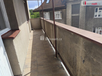 Pronájem bytu 1 + 1, 40 m2, balkon přes 2 místnosti, sklep, - 9