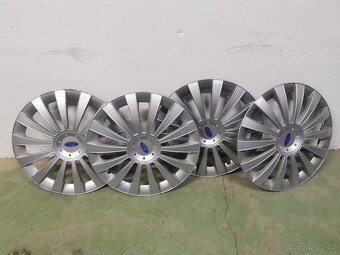 Plechové disky 16“ Ford se zimním pneu 205/55 R16 - 9