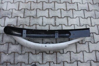 Tatra 603-1 nebo Šilhavka - přední nárazník bez členů - 9