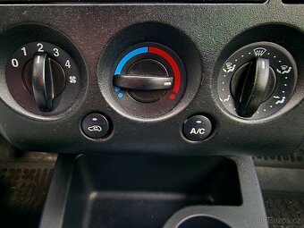 Ford Fiesta 1.4 benzín 2002 NOVÁ STK 11/27 - 9